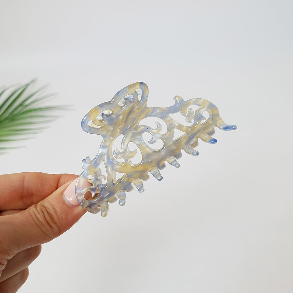 Scroll Medium Hair Claw Clip – 9 Yellow Aurora