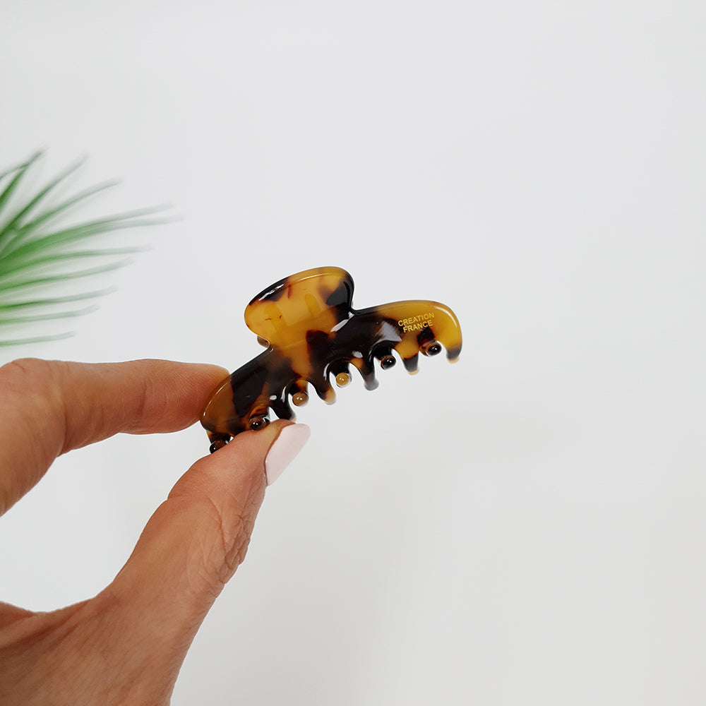 Daol Handle Mini Hair Claw Clip 2.3 in – Tortoise Shell, French-style