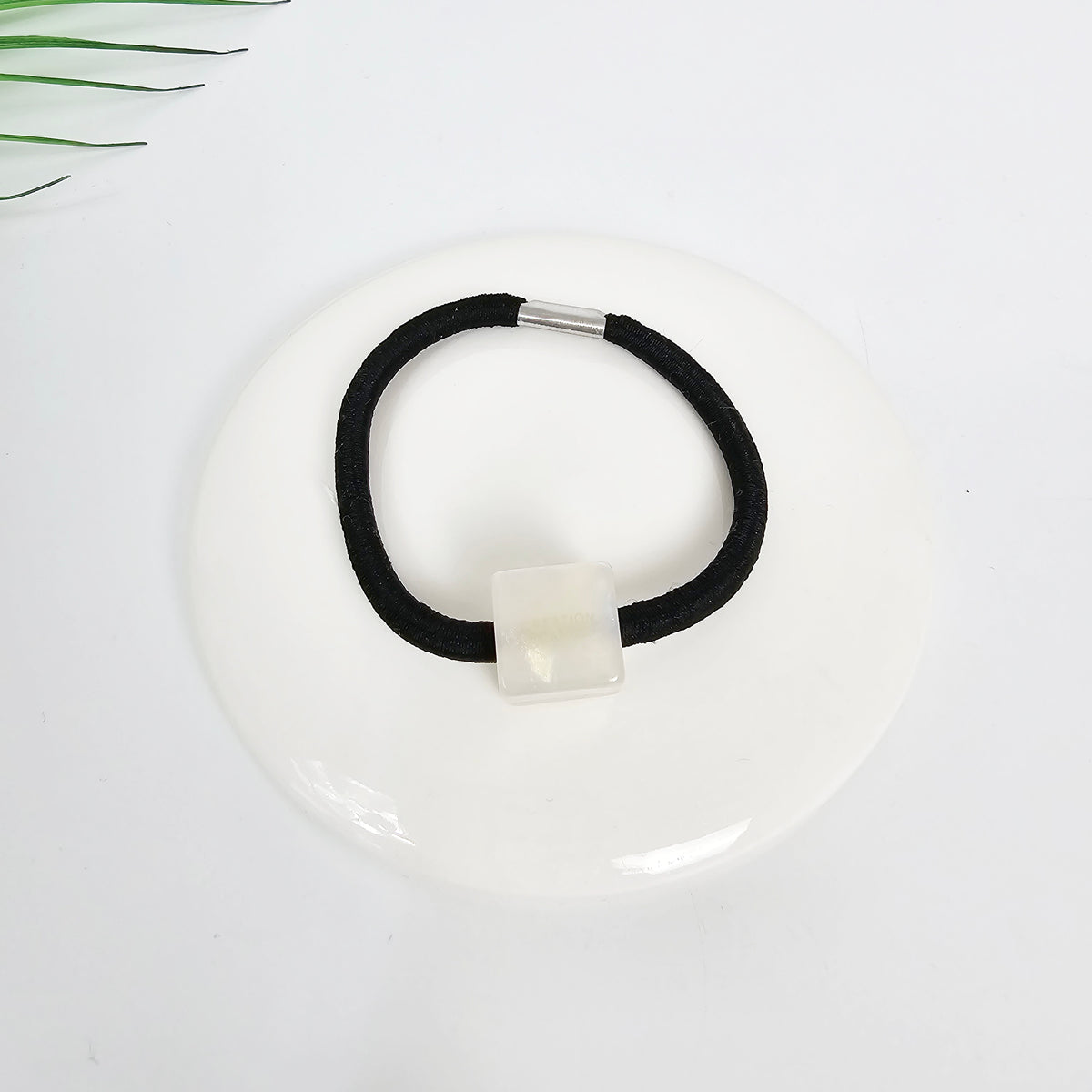 Cube Hair Tie 0.6 in – 5 Aurora White