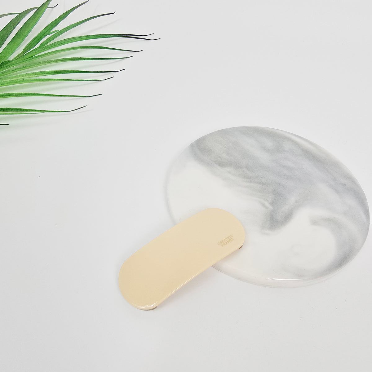 Rounded Square Snap Clip 2.2 in – 14 Pastel Ivory