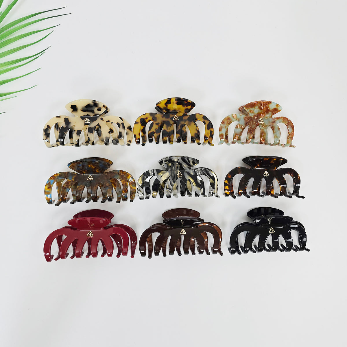Volume Medium Hair Claw Clip 3.9 in – Tortoise Shell, French-style