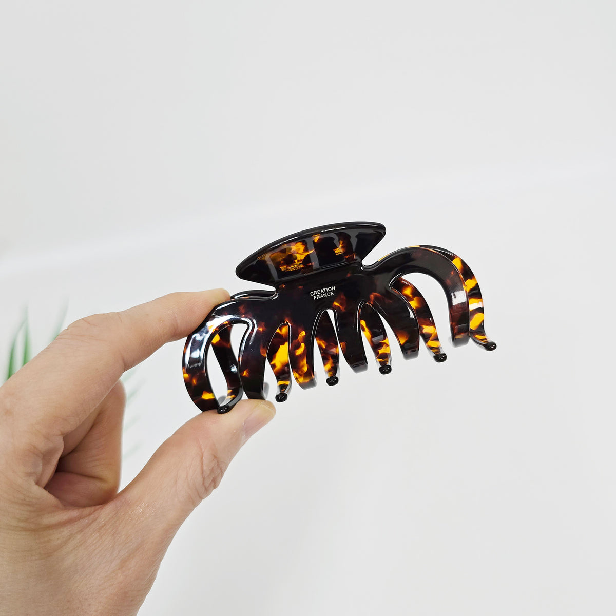 Volume Medium Hair Claw Clip 3.9 in – 6 Autumn Brown