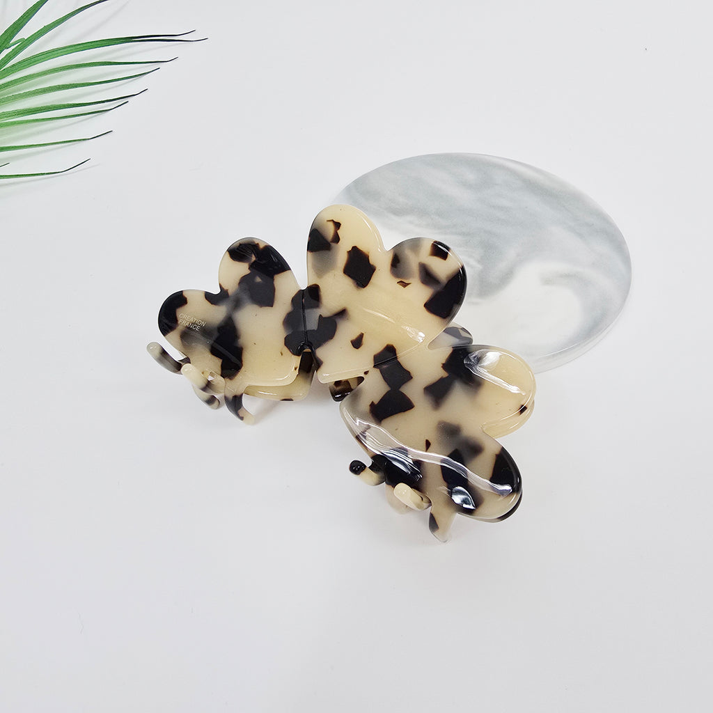 Clover Medium Hair Claw Clip 3.7 in – 1 Leopard Beige