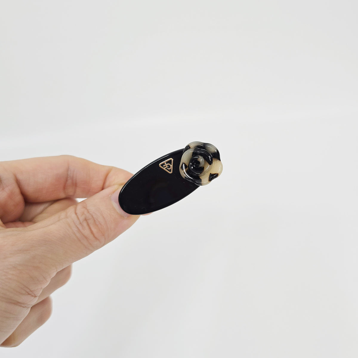 Blooming Rose Alligator Hair Clip 1.9 in – 2 Leopard Beige