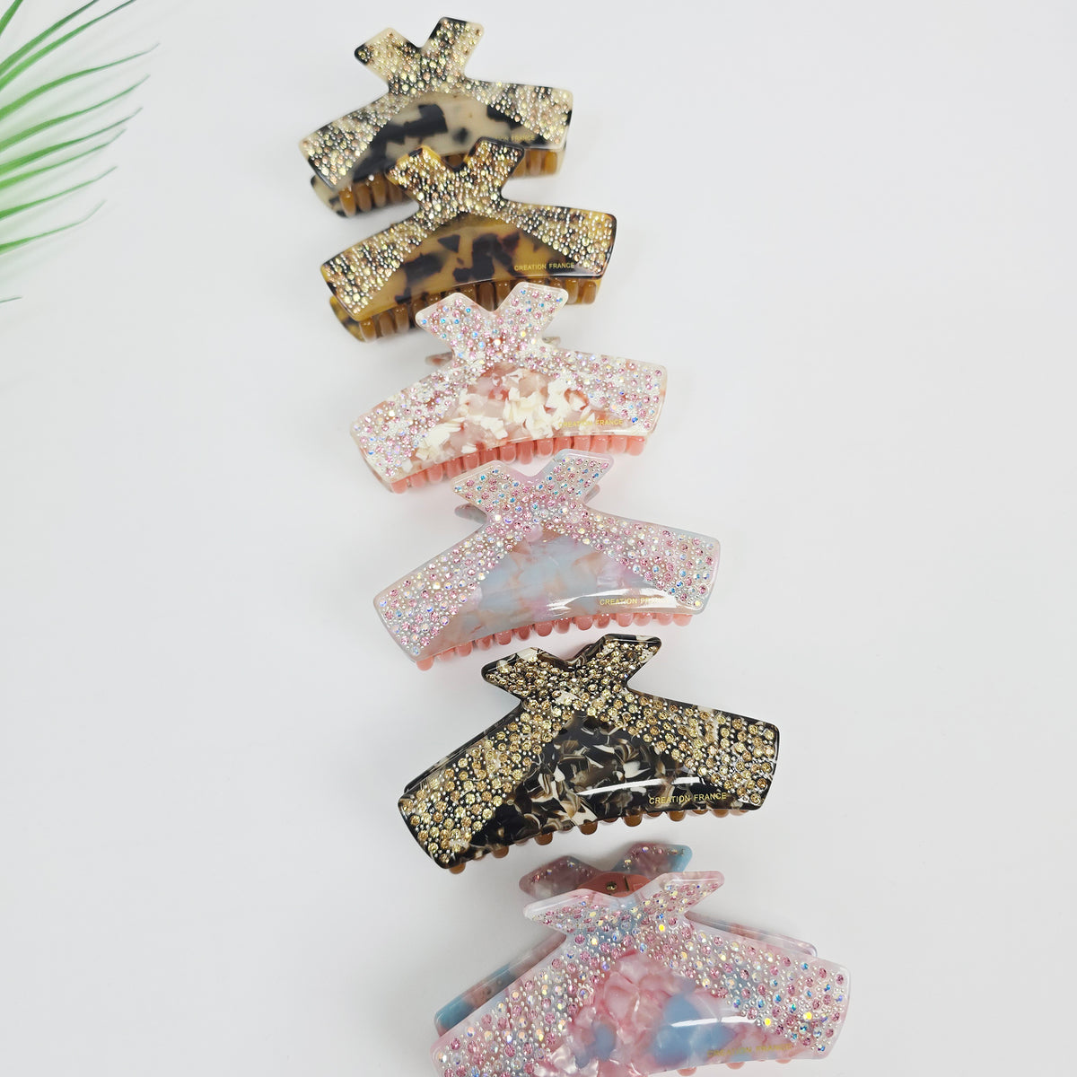 Shine Bow Medium Hair Claw Clip 3.5 in – Cubic, Tortoise Shell, Marble