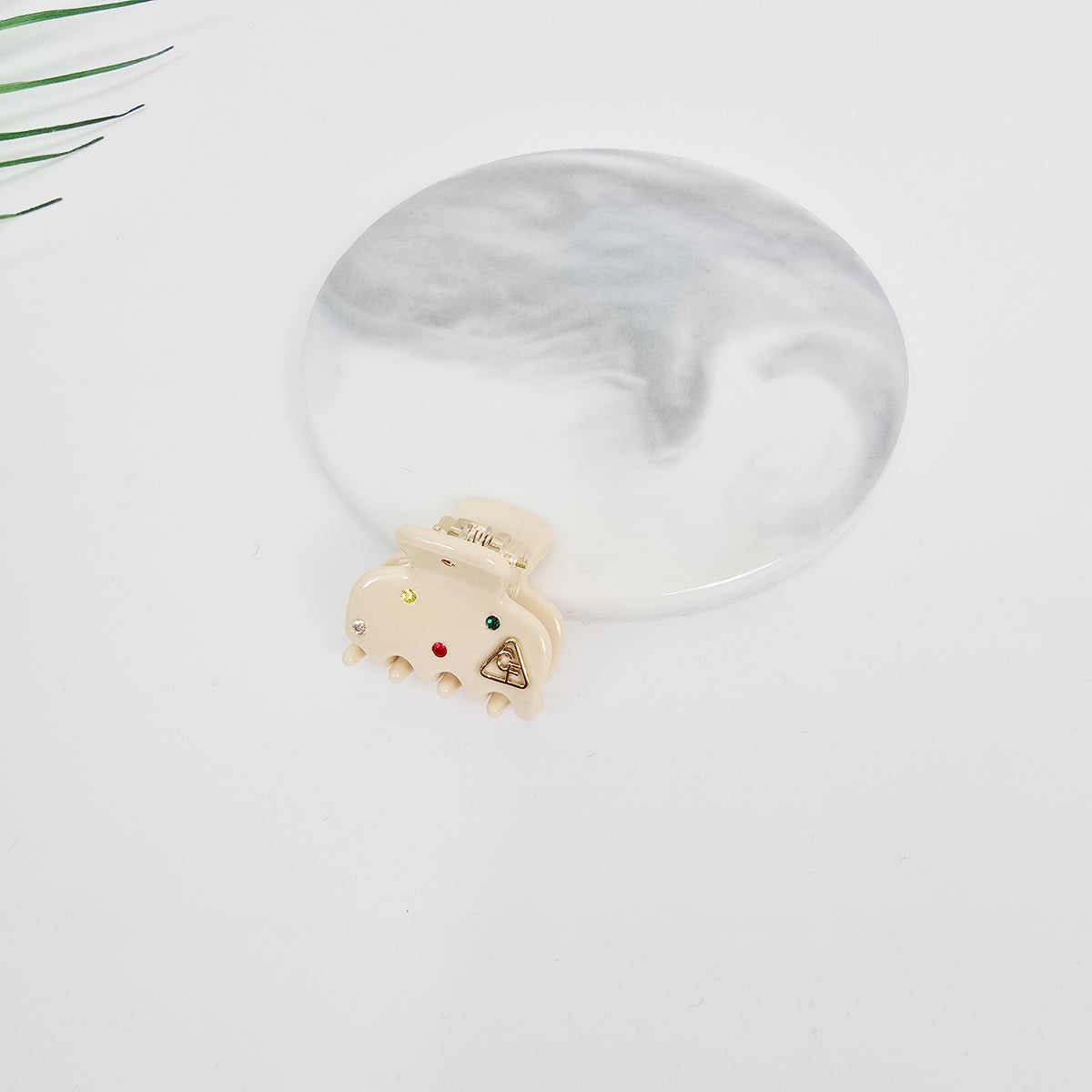 7 Pastel Ivory