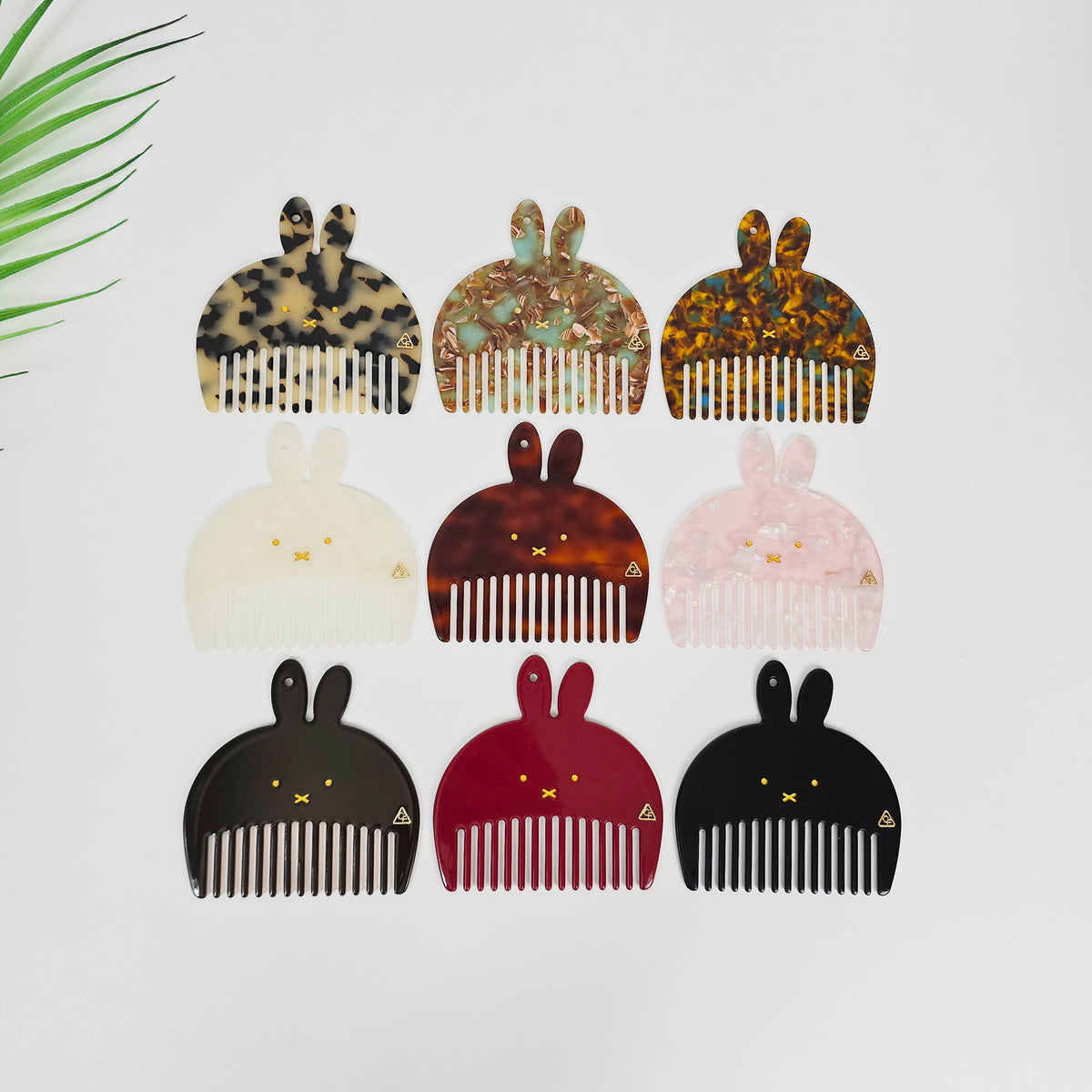 Bunny Pocket Hair Comb 3.3 in – Tortoise Shell, Marble, Solid, French-style