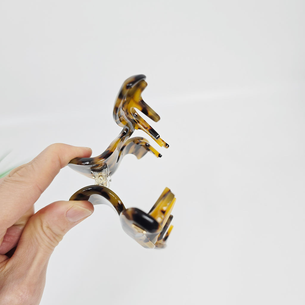 Wave Jumbo Hair Claw Clip 4.9 in – Tortoise Shell, French-style, for Updos