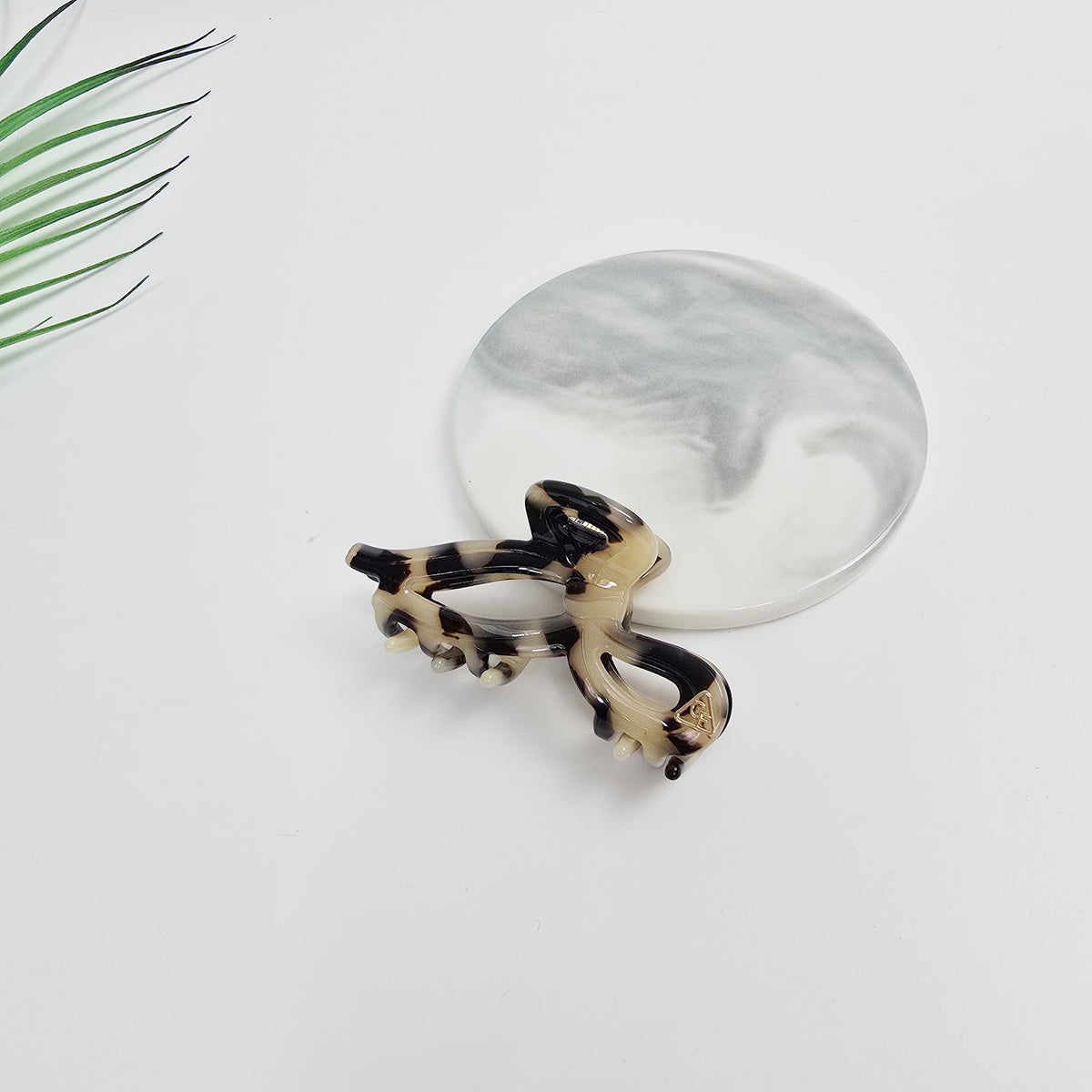 1 Leopard Beige