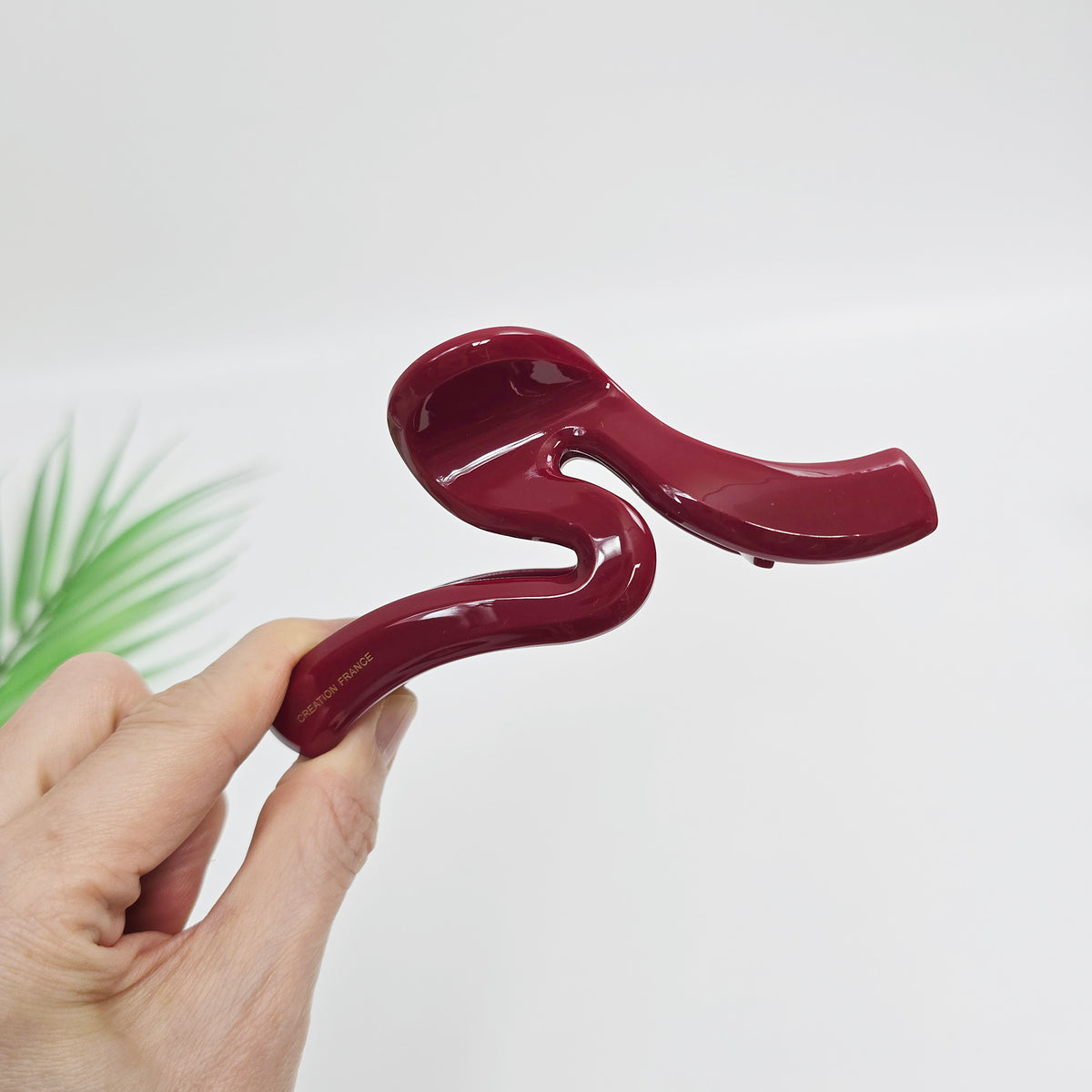 Wave Jumbo Hair Claw Clip 4.9 in – 8 Pastel Red