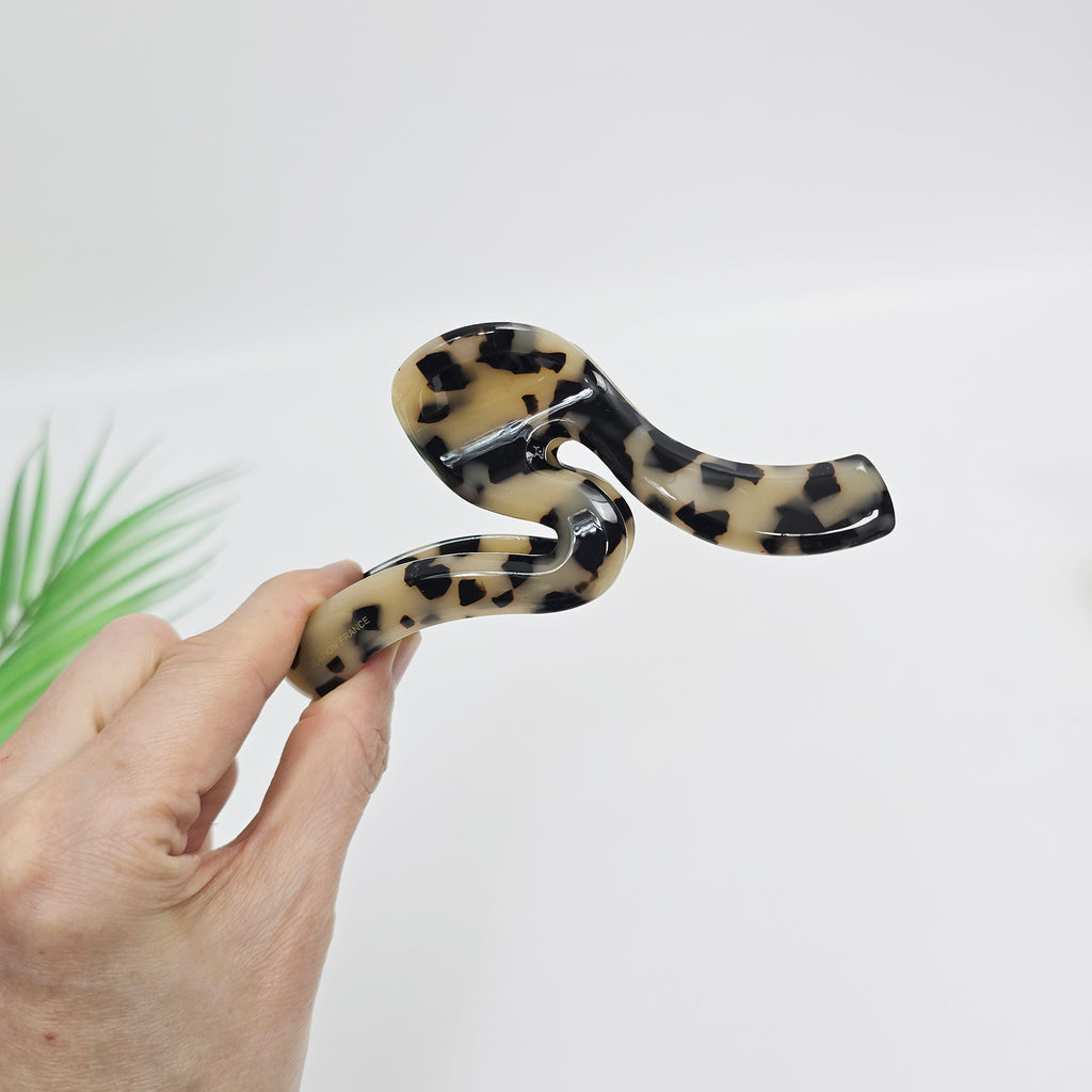 Wave Jumbo Hair Claw Clip 4.9 in – 1 Leopard Beige