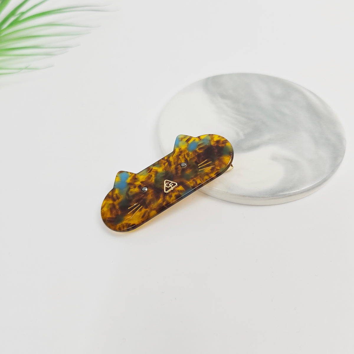 Cat Face Alligator Hair Clip 2.5 in – Tortoise Shell, Solid, French-style