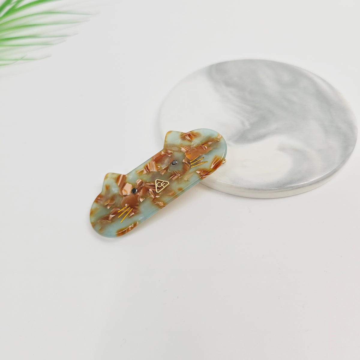 Cat Face Alligator Hair Clip 2.5 in – Tortoise Shell, Solid, French-style