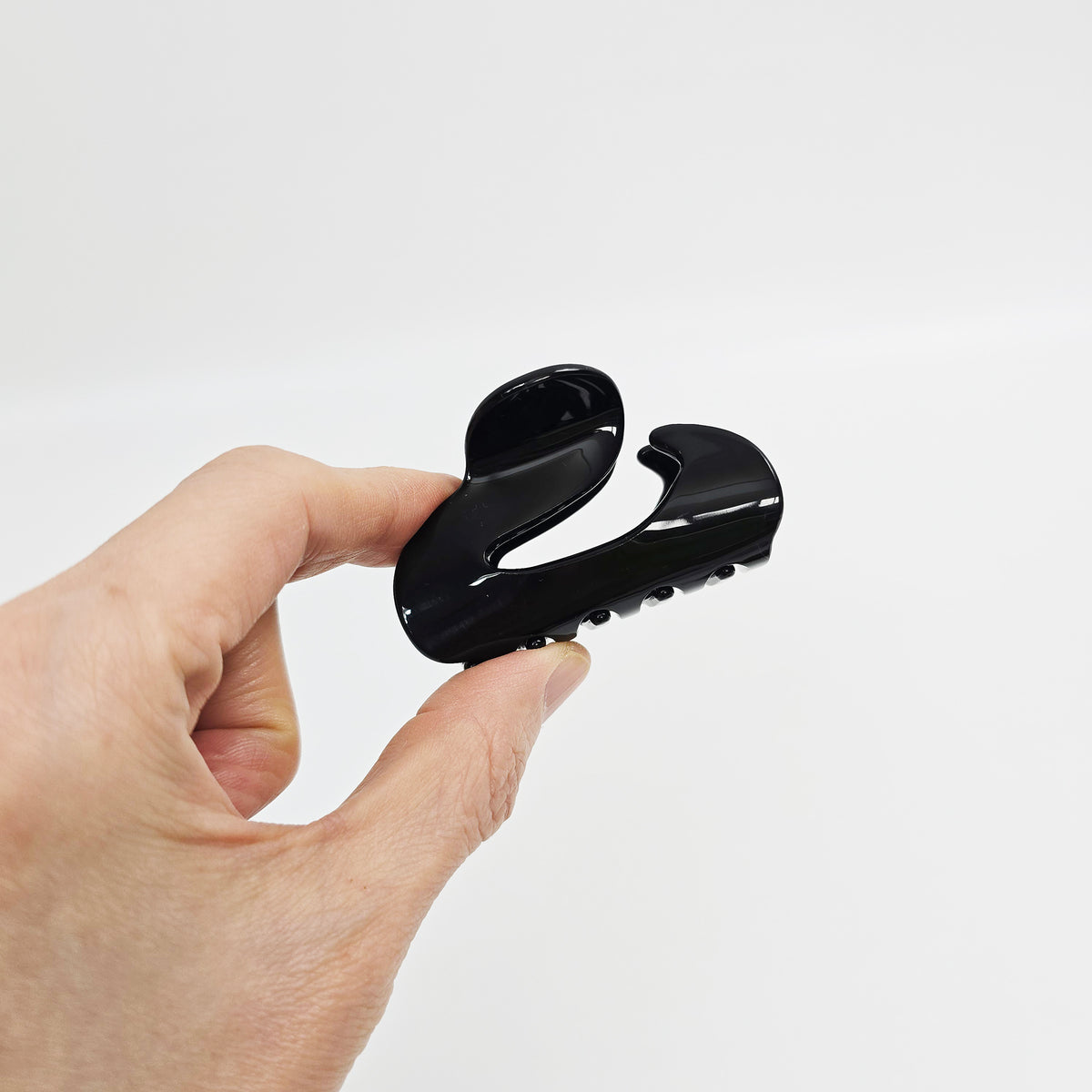 Swirl Wave Mini Hair Claw Clip 2.4 in – Tortoise Shell, for Half-Up