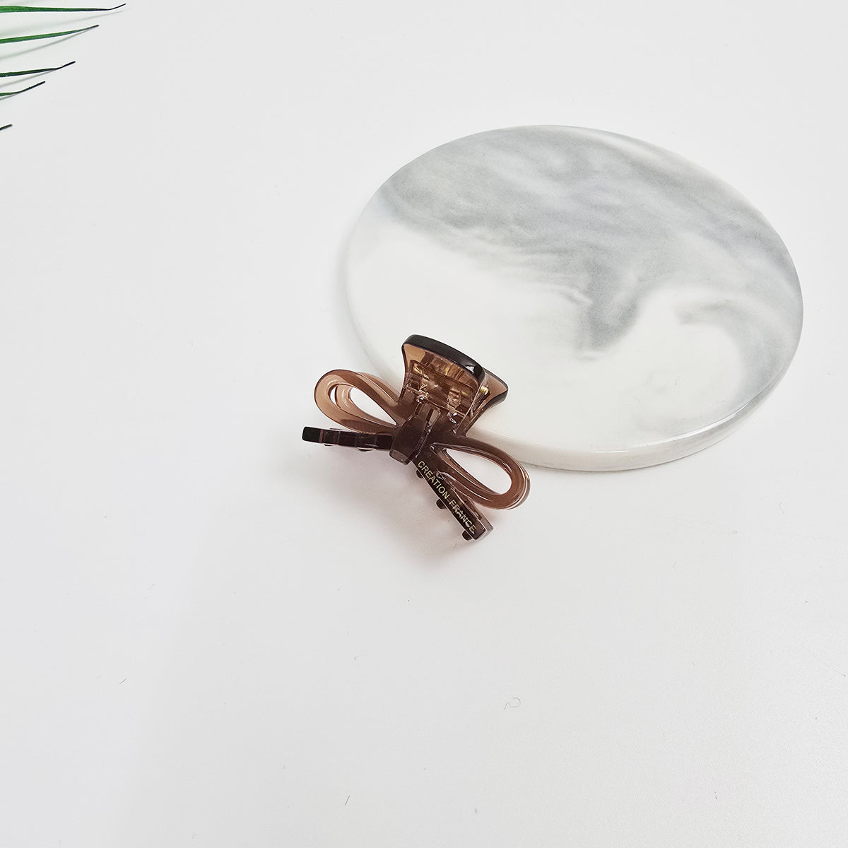 Ribbon Mini Hair Claw Clip 1.6 in – 13 Clear Choco Brown