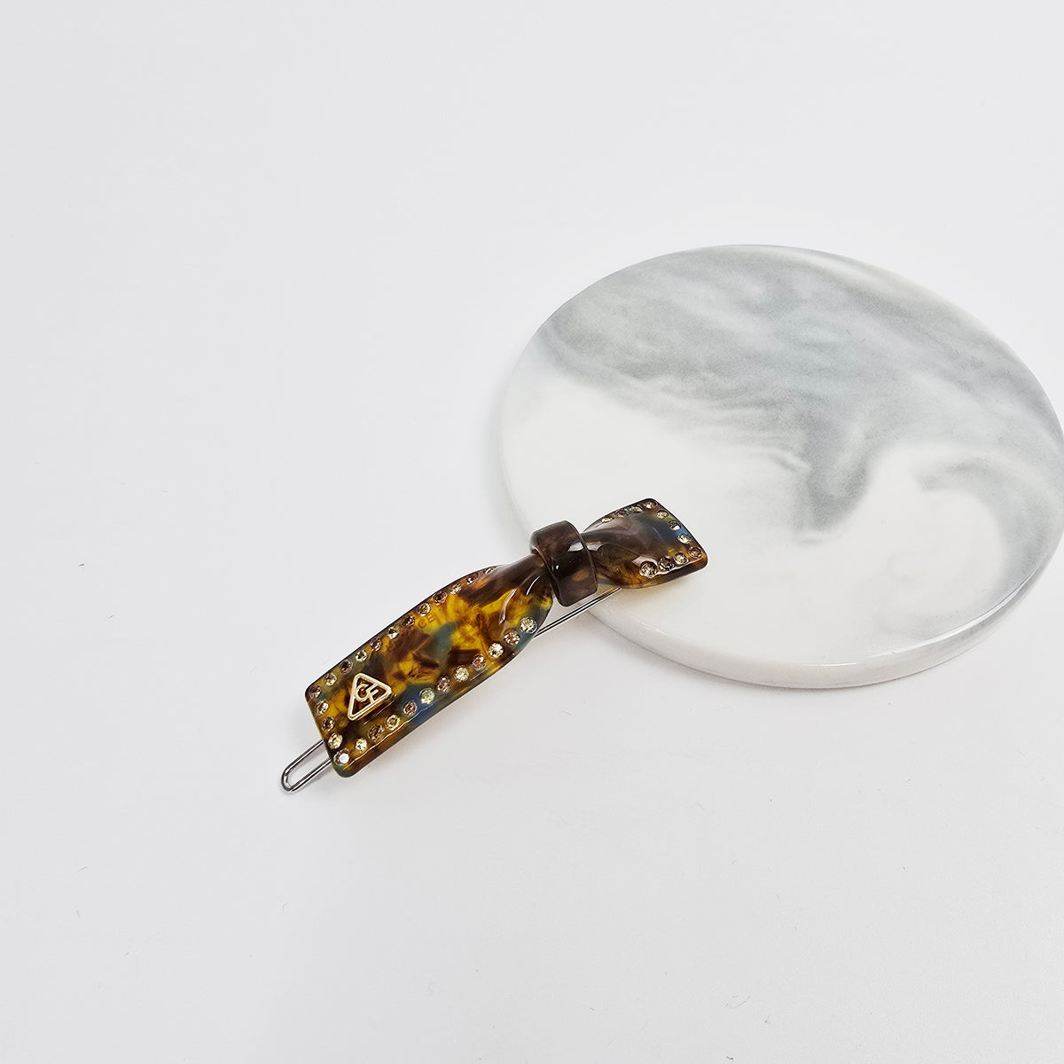 Bow Tie Cubic Slim Bobby Pin 2.3 in – Tortoise Shell, Art, French Pin