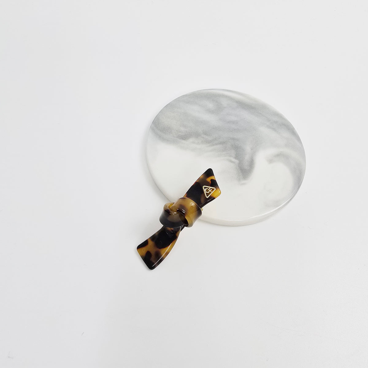 Triangle Knot Mini Alligator Hair Clip 2.4 in – Tortoise Shell, Aurora