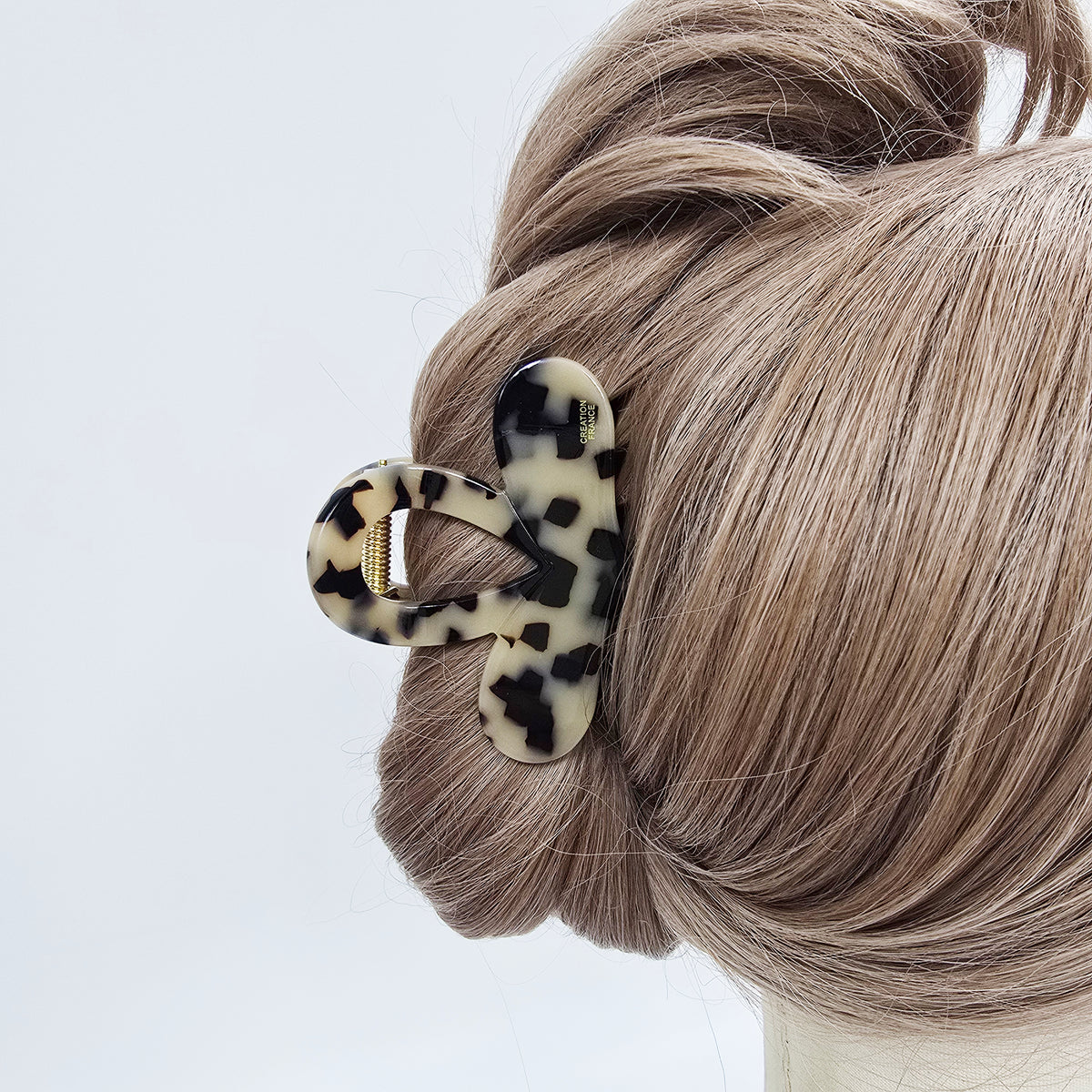 Heart Wave Small Hair Claw Clip 3.1 in – Tortoise Shell, Aurora
