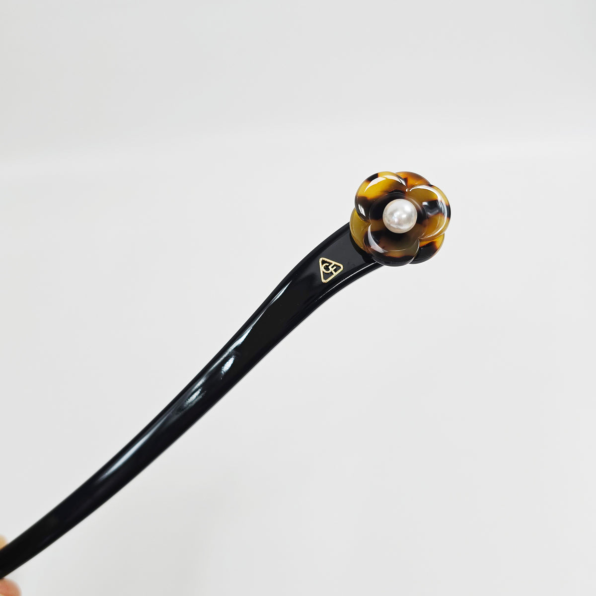 Pansy Pearl Hair Stick 7.1 in – Tortoise Shell, Pastel, French Pin