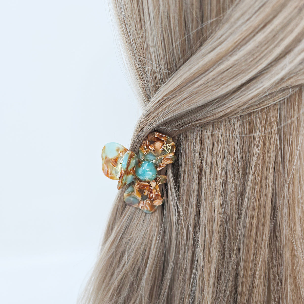 Bloom Mini Hair Claw Clip 2.4 in – Tortoise Shell, Half-Up, French-style