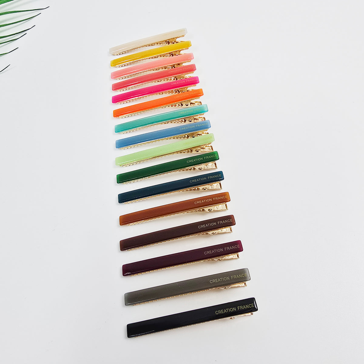Slim Bar Mini Alligator Hair Clip 2.5 in – Solid Color, French-style
