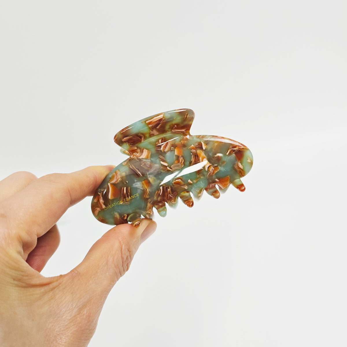 Half Moon Medium Hair Claw Clip 3.5 in – 3 Sugar Mint