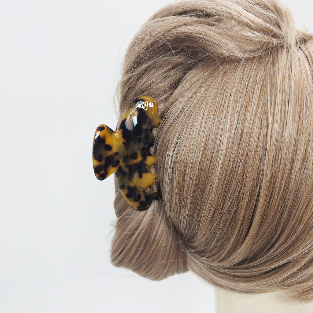 Half Moon Medium Hair Claw Clip 3.5 in – Tortoise Shell, French-style