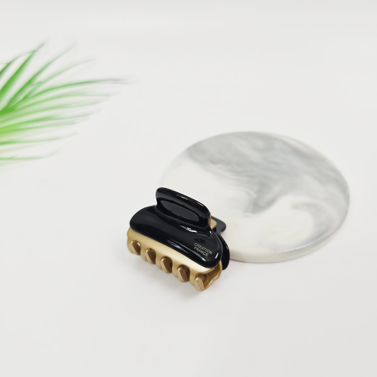 Two-Tone Mini Hair Claw Clip 1.6 in – Tortoise Shell & Solid, French-style