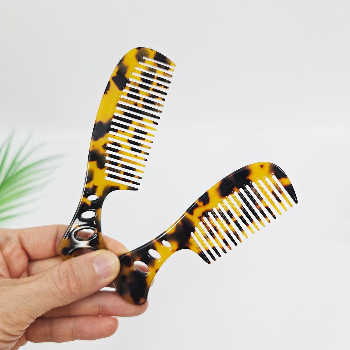 Handle Pocket Hair Comb 4.5 in – Tortoise Shell Marble, French-style