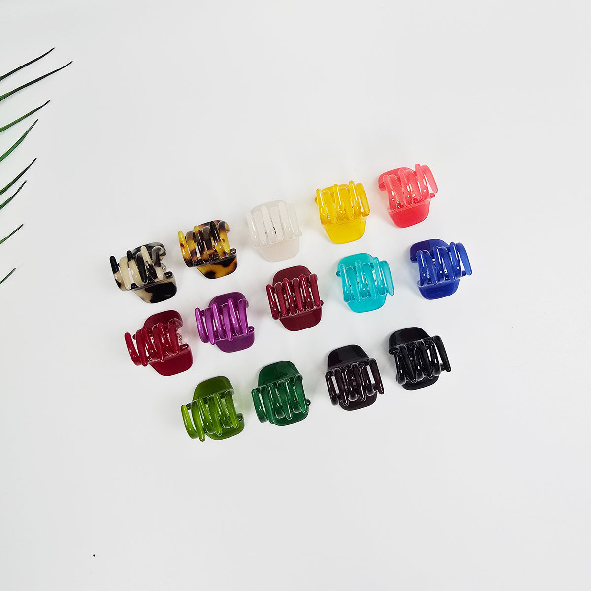 Square Extra Mini Hair Claw Clip 1.2 in – Tortoise & Solid, French-style