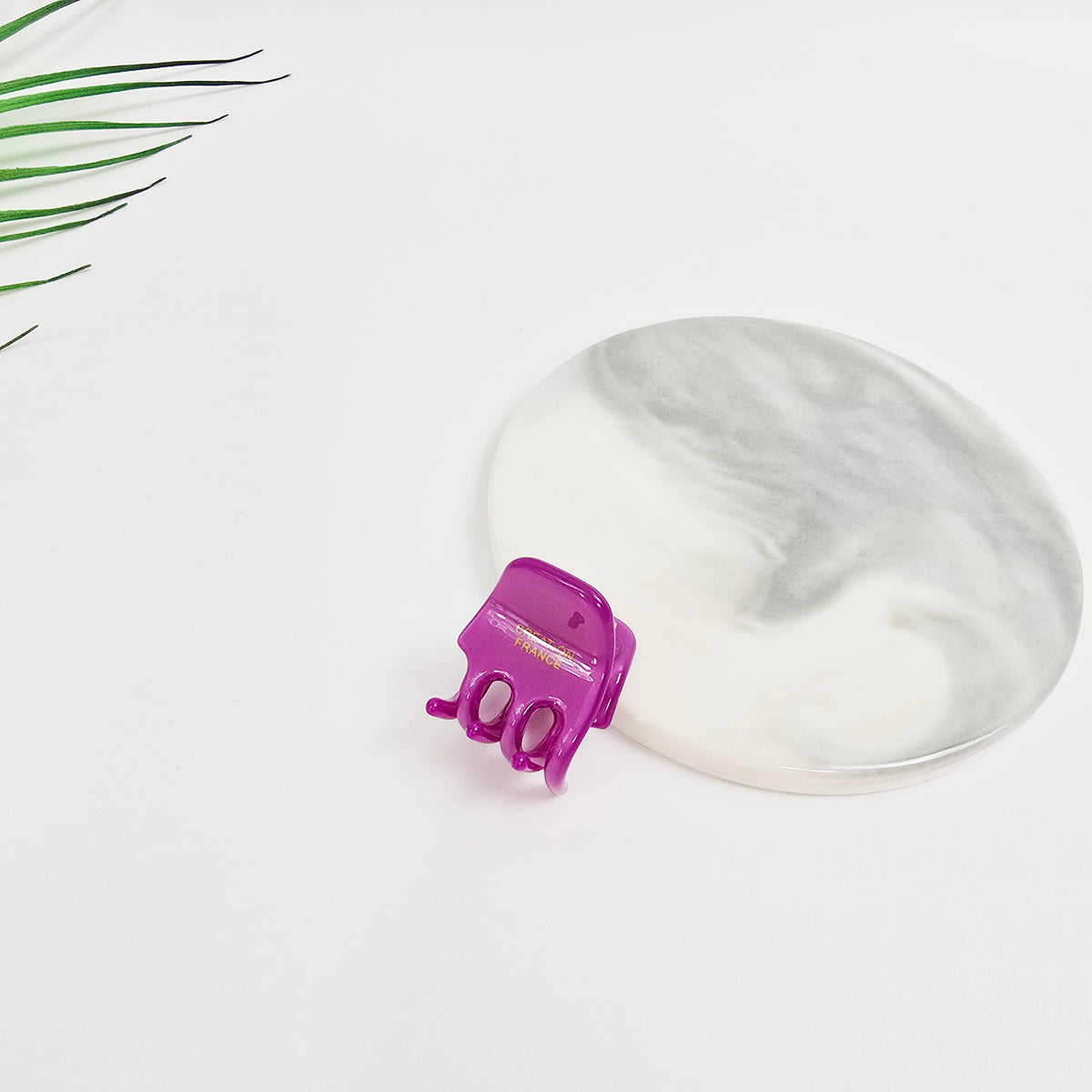 Square Extra Mini Hair Claw Clip 1.2 in – Tortoise & Solid, French-style