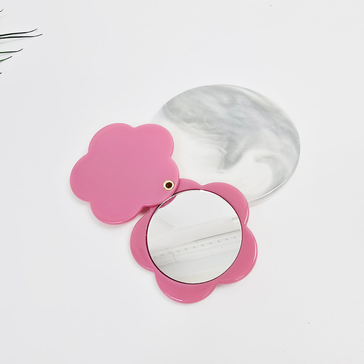 Flower Pocket Mirror 2.6 in – Tortoise Shell, Marble & Pastel, French-style