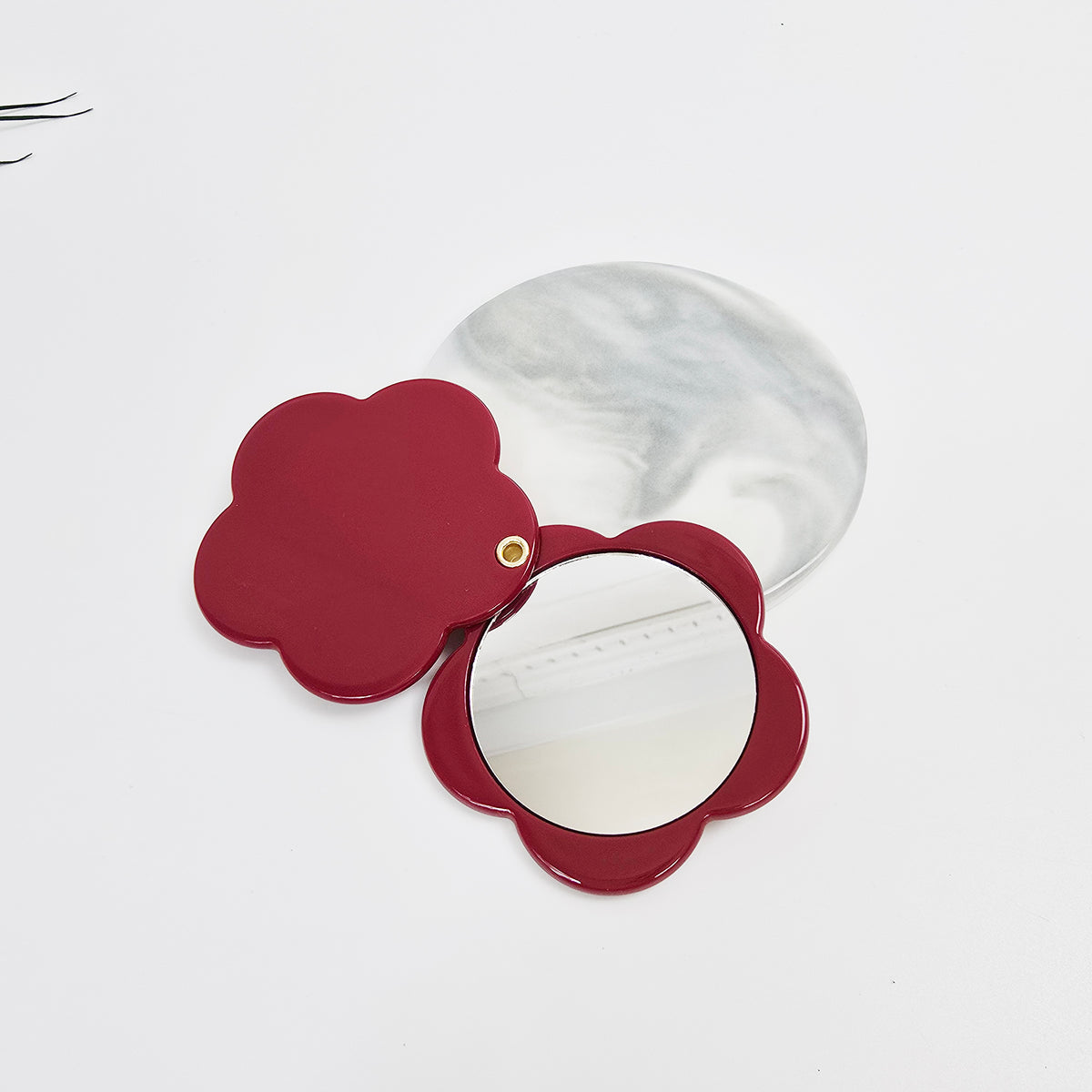 Flower Pocket Mirror 2.6 in – Tortoise Shell, Marble & Pastel, French-style