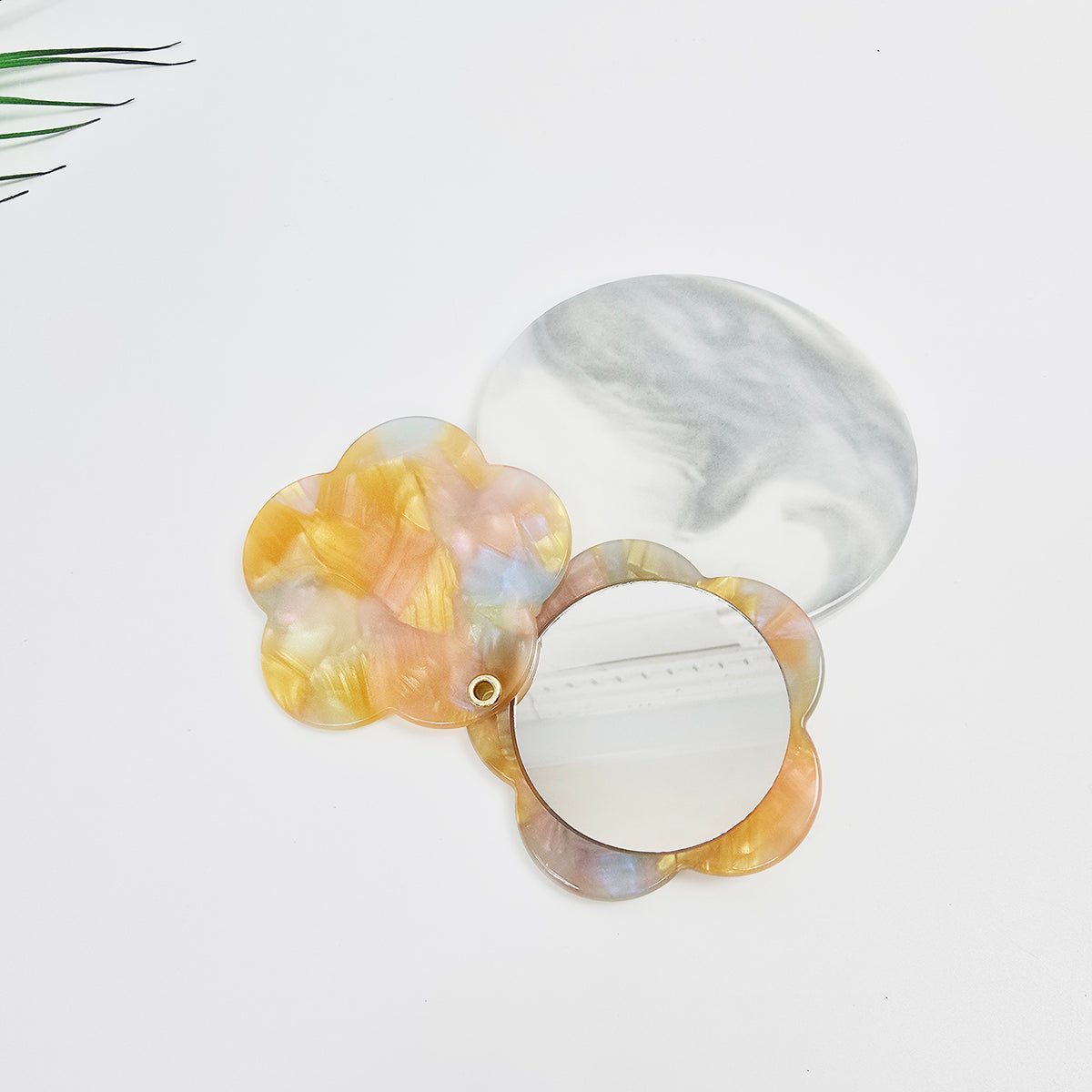 Flower Pocket Mirror 2.6 in – Tortoise Shell, Marble & Pastel, French-style