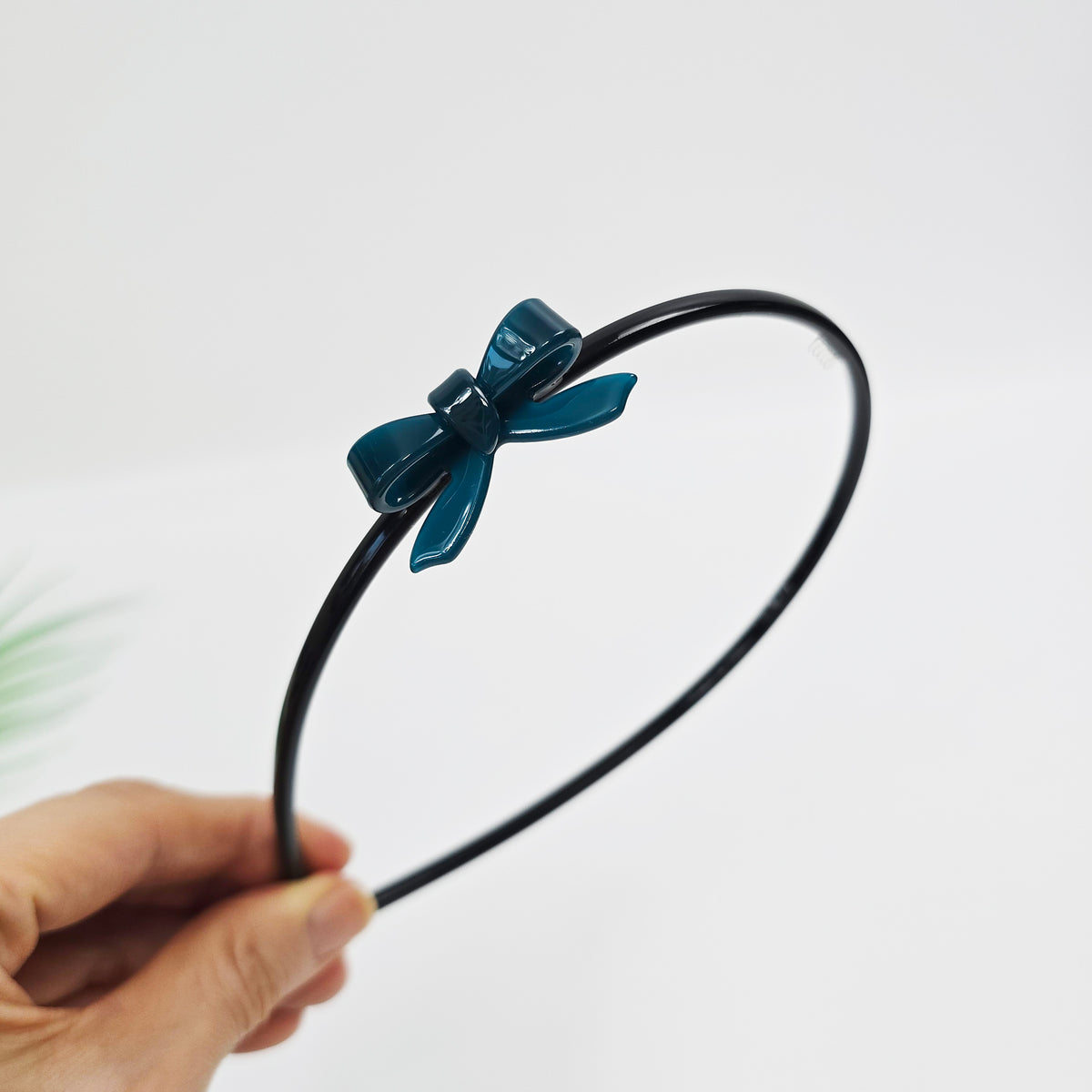 Petite Bow Thin Headband 0.2 in wide – 3D Mini Bow, 16 Colors, French-style