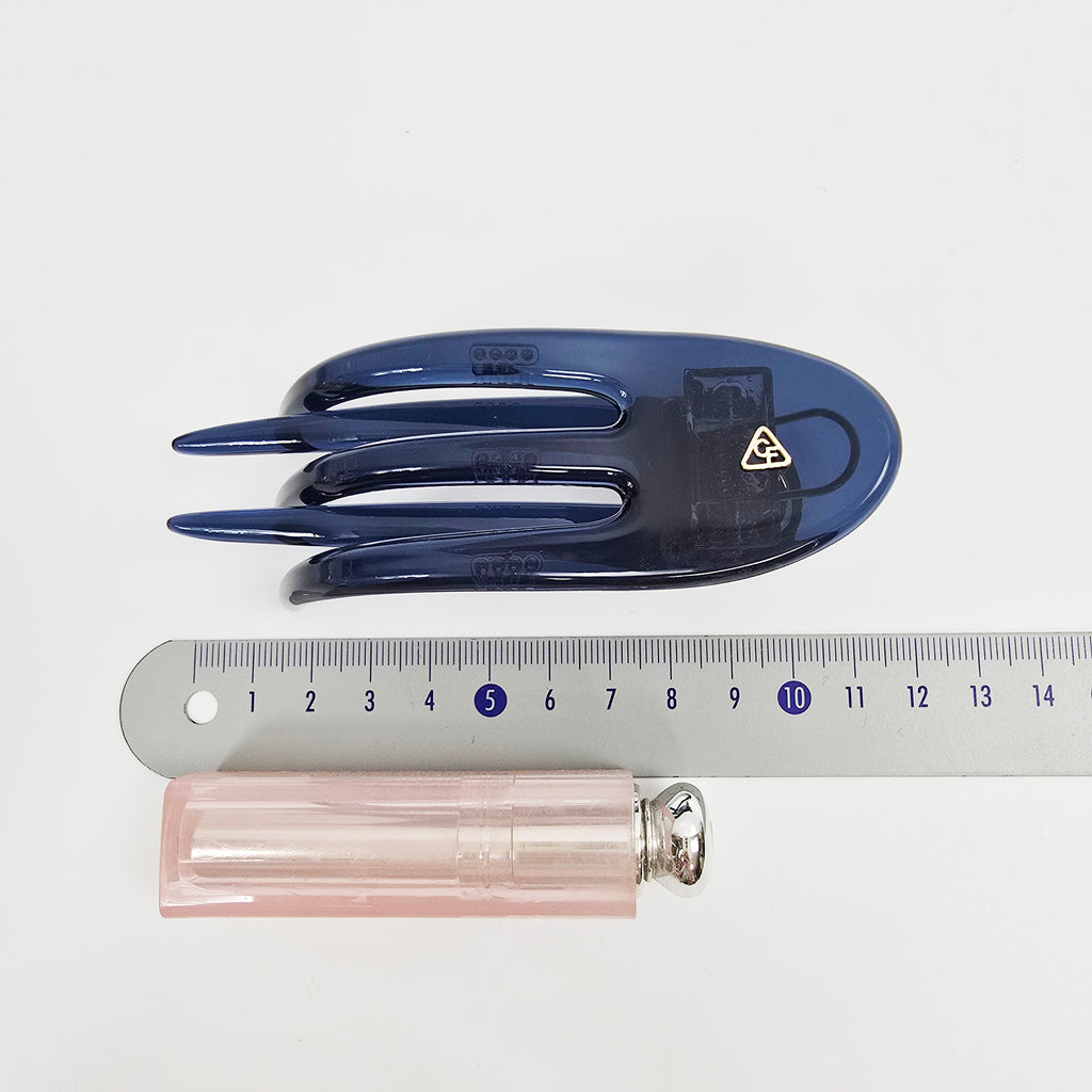 Midi Curved Alligator Hair Clip – size 4.1 in with ruler