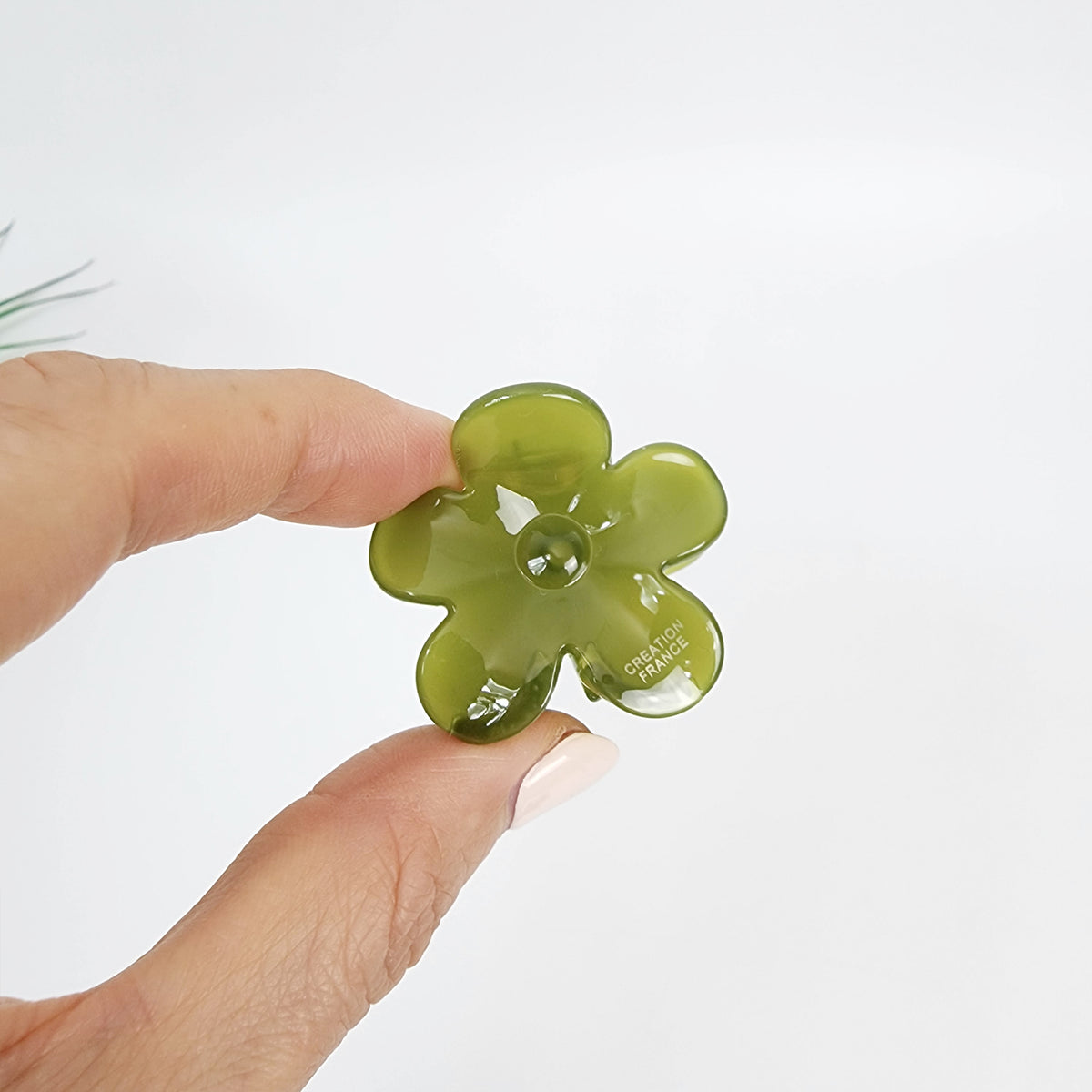 Fleur Mini Hair Claw Clip 1.6 in – 15 Pure Olive Green