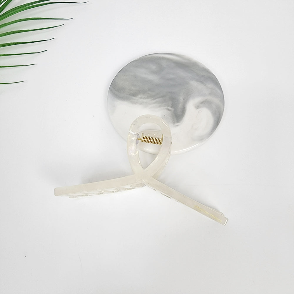 Slim Twist Large Hair Claw Clip 4.3 in – 9 Aurora White