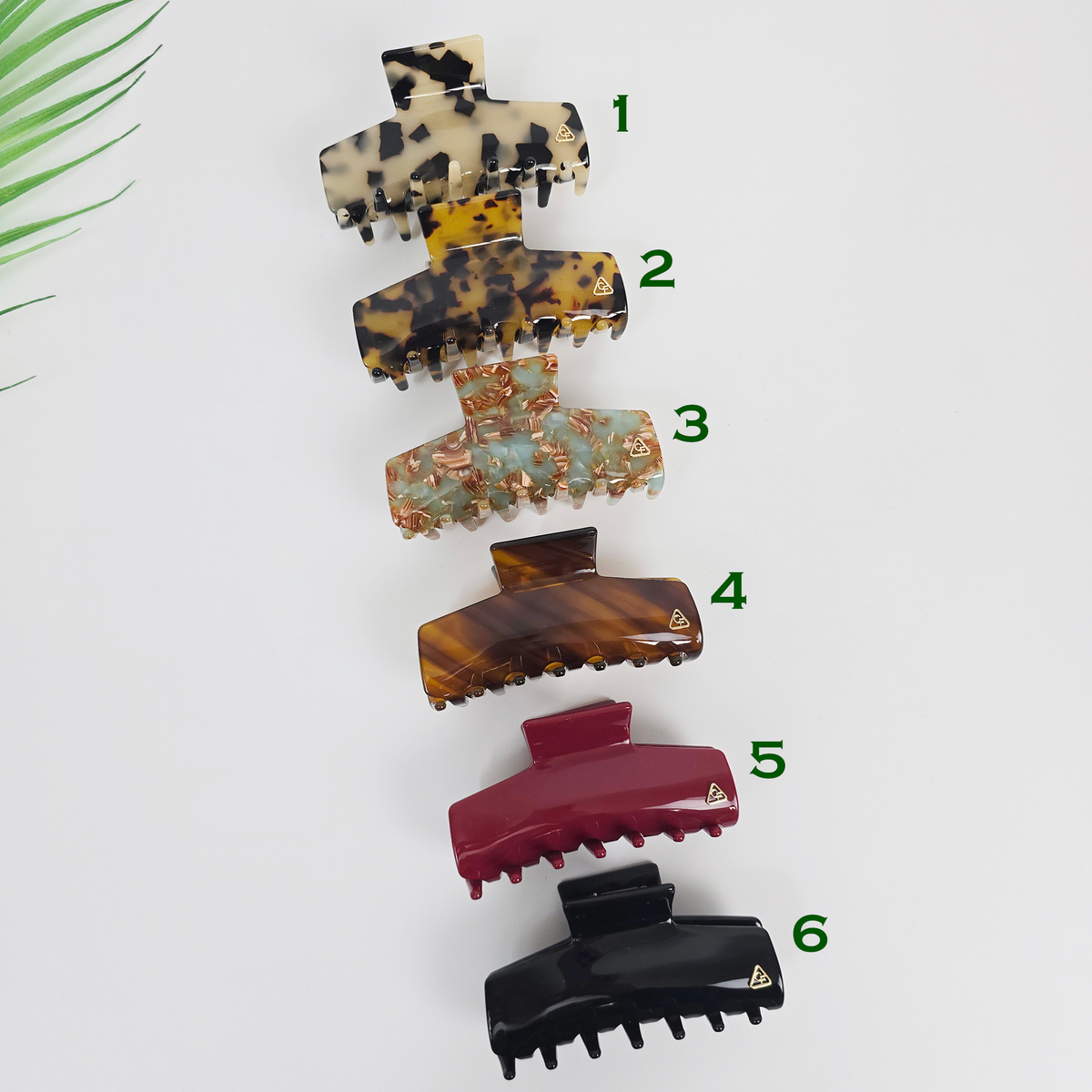 Classic Flat Medium Hair Claw Clip 3.3 in – Tortoise Shell, for Half-Up