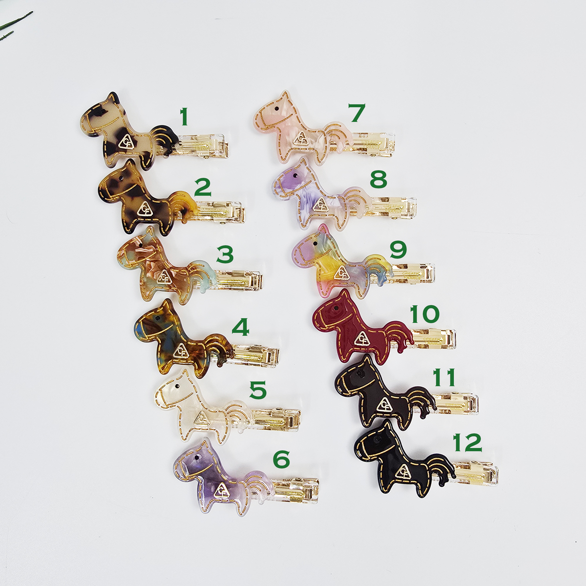 Pony Mini Alligator Hair Clip 2.4 in – Gold Stitch, French-style