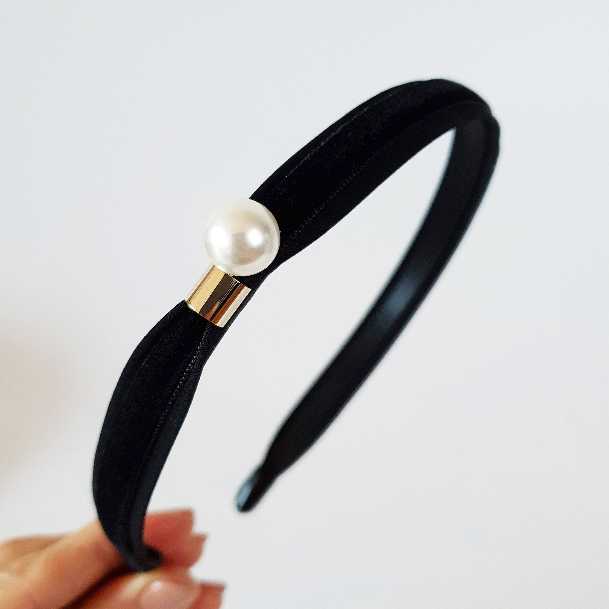Black Velvet Pearl Headband, Simple Pearl Alice Band, White Ivory Pearl Headpiece for Woman, Handmade Head Wrap, Narrow Classic Headband
