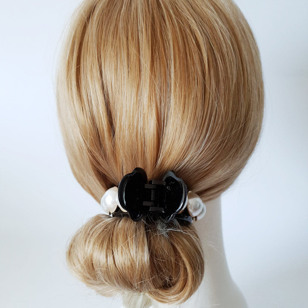 Round White Pearl Hair Clip / Cute Hair Claw / Hair Accessory for Woman / Pearl Barrette / Ponytail Holder