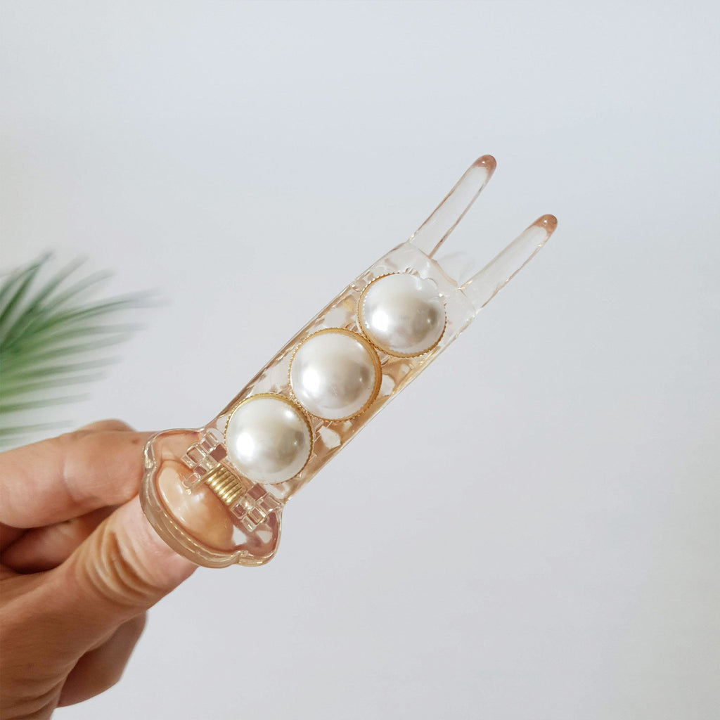 Round White Pearl Hair Clip / Cute Hair Claw / Hair Accessory for Woman / Pearl Barrette / Ponytail Holder