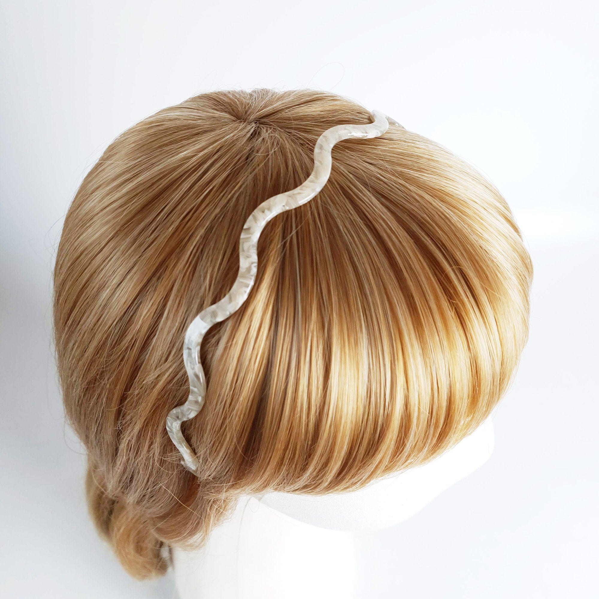 Tortoise Shell Thin Wave Twist Headband / Luxurious French Hair Pin / Hair Accessory for Woman / Alice Headband