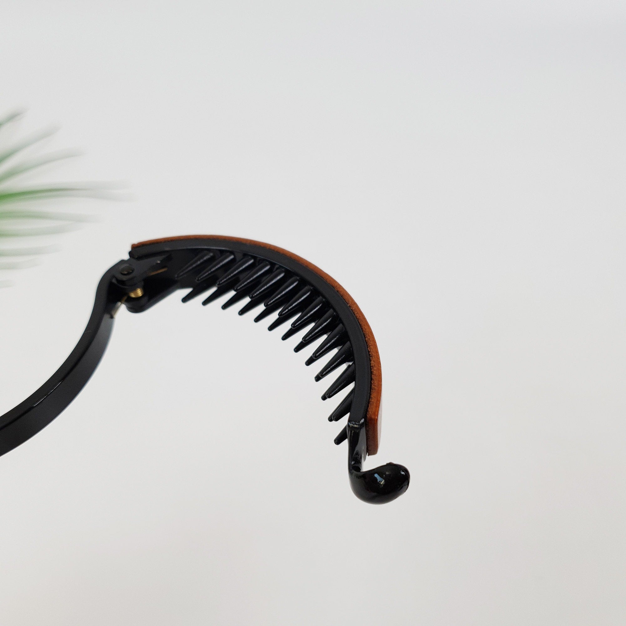 Real Leather Half Moon Claw Clip / Vintage Hair Comb Barrette / Clincher Comb Hair Accessory / Banana Clip