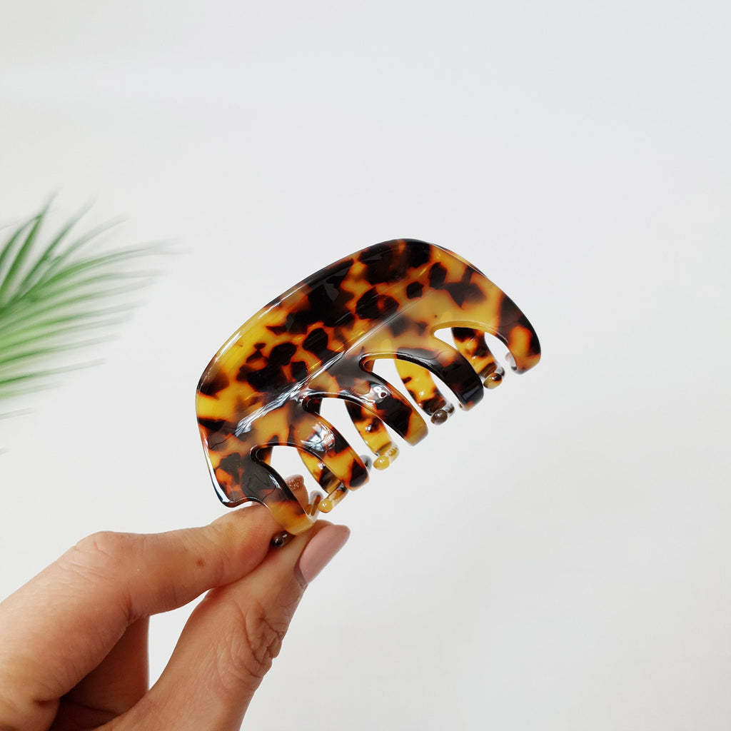 Tortoise Marble Lunar Medium Hair Clip / Luxurious Cellulose French Hair Pin / Hair Accessory for Woman / Large Hair Claw