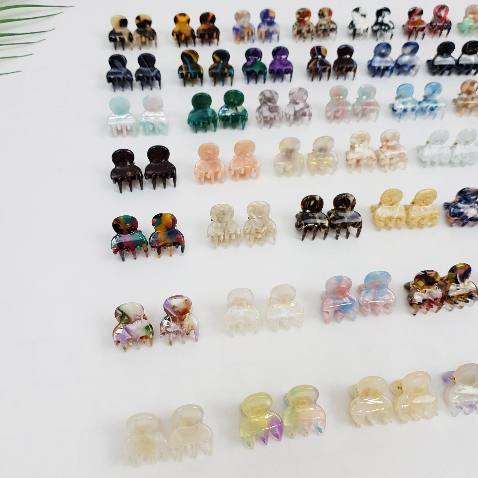 Tortoise Shell Mini Hair Clip (2 pieces 1 set) / Cute French Hair Pin / Hair Accessory for Woman