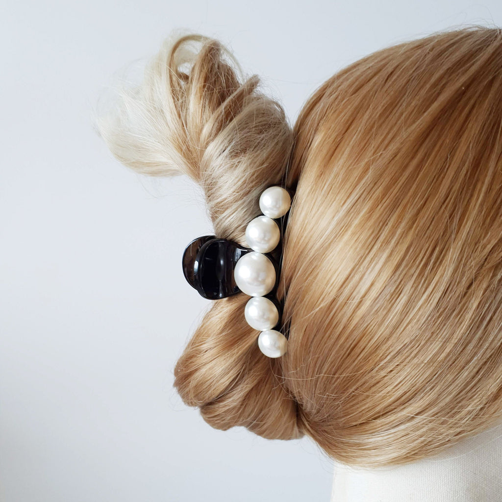 White Big Beaded Pearl Barrette / Vintage Teardrop Hair Claw / Hair Accessory for Woman / Pearl Hair Claw Clip