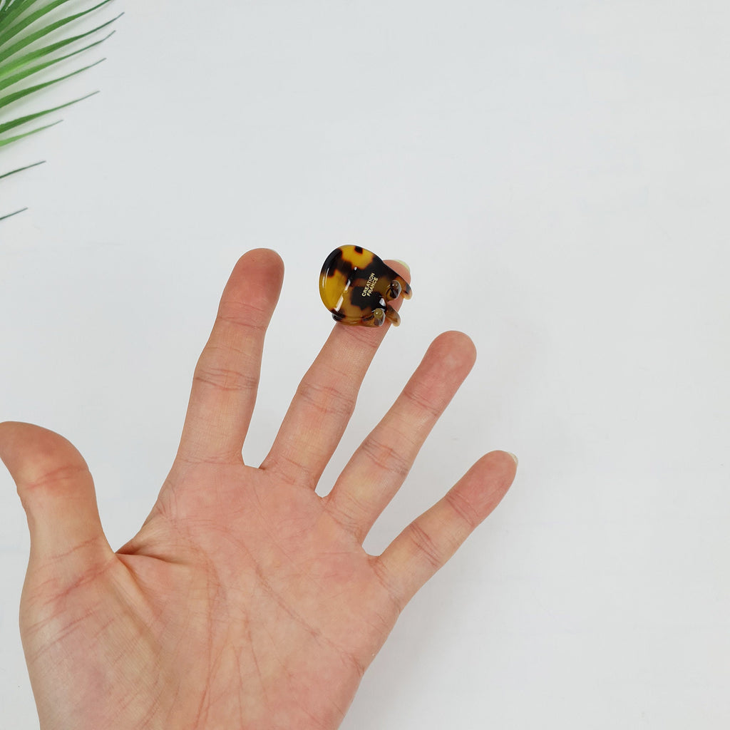 Bean Mini Claw Clip / Tortoise Shell Small French Hair Pin / Hair Barrette for Woman / Hair Accessory for Girl