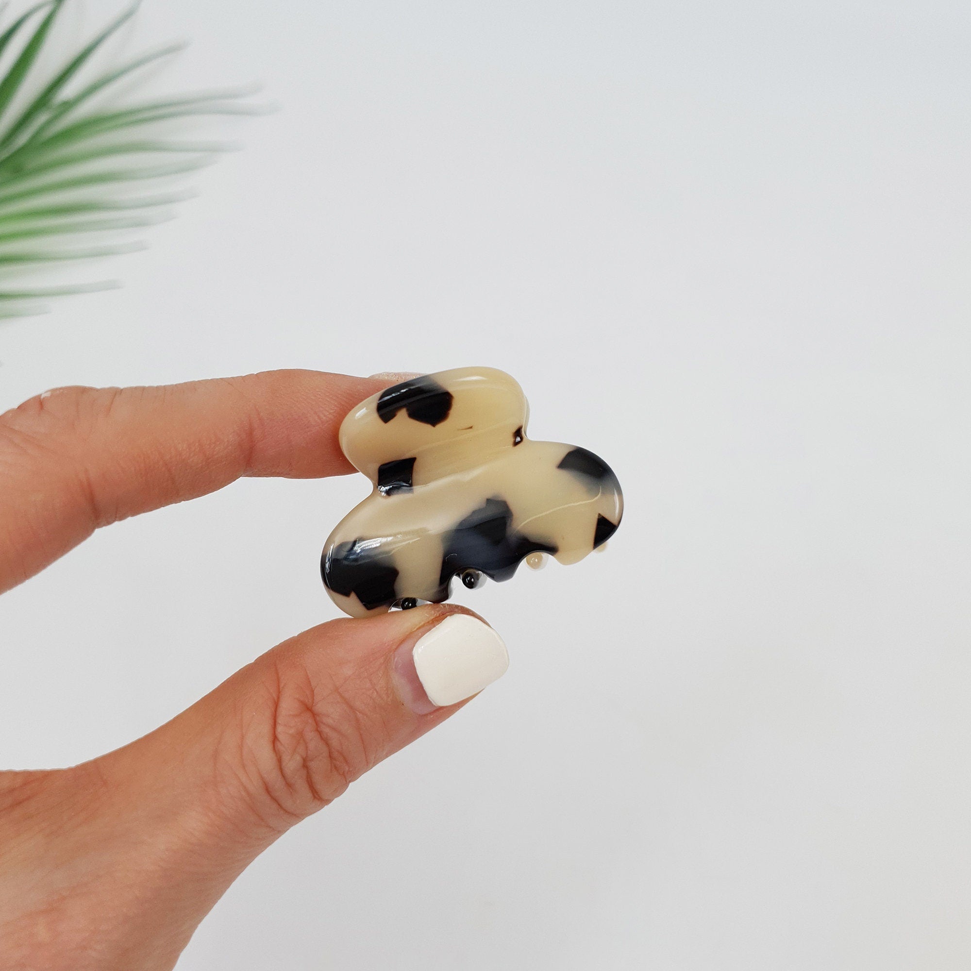 Leopard Round Small Hair Clips (1.6 Inch) / Tortoise Shell Mini French Hair Pin / Hair Barrette for Woman